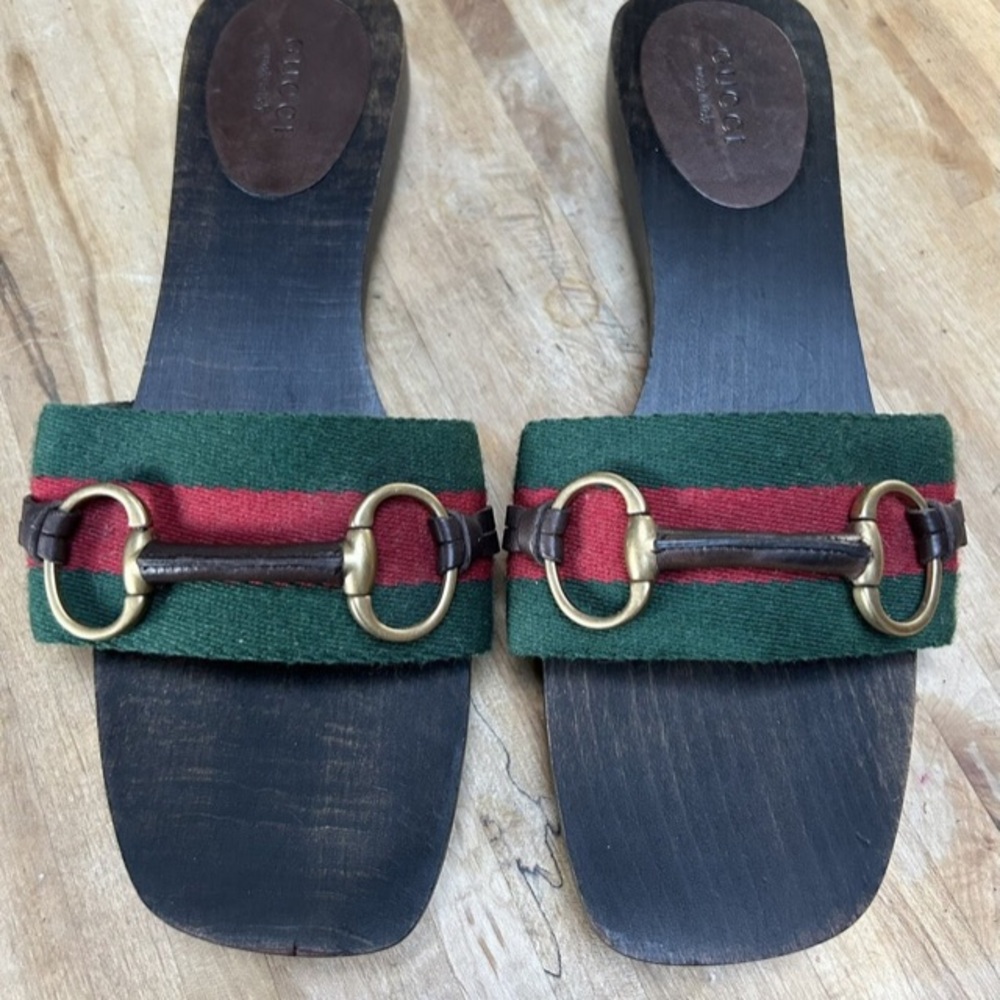 Faux Gucci Rouge helium flats size 10